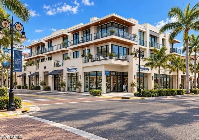 495-5th-street-s-304-naples-fl-34102/hzid_248ed849