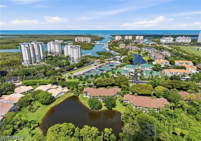 660-wiggins-bay-dr-b21-naples-fl-34110/hzid_8715f143