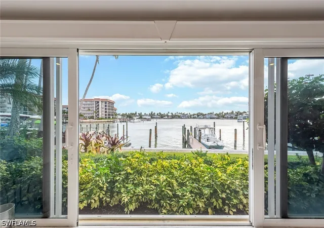 2850-gulf-shore-blvd-n-102-naples-fl-34103/hzid_6b7da30e