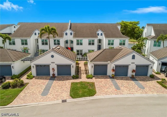 5959-sand-wedge-ln-403-naples-fl-34110/hzid_40cb852e