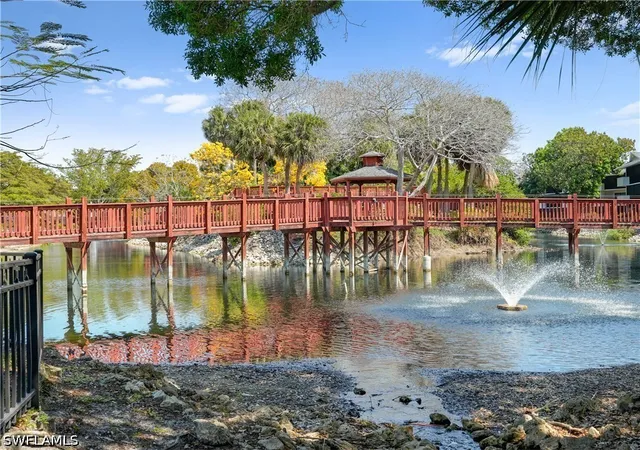 600-neapolitan-way-127-naples-fl-34103/hzid_43949541