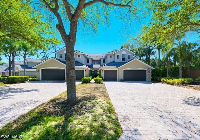 7131-blue-juniper-ct-202-naples-fl-34109/hzid_0e702e40