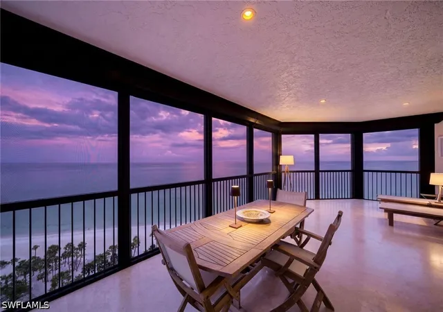 8473-bay-colony-dr-1401-naples-fl-34108/hzid_089f1e8a