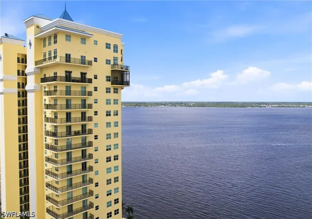 2797-first-st-2105-fort-myers-fl-33916/hzid_74c0bf5a