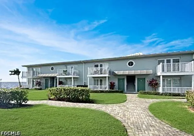 3334-n-key-dr-8-north-fort-myers-fl-33903/hzid_cc0f5ac2