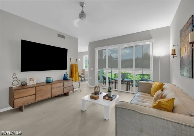 3495-laurel-greens-ln-s-101-naples-fl-34119/hzid_2131879d