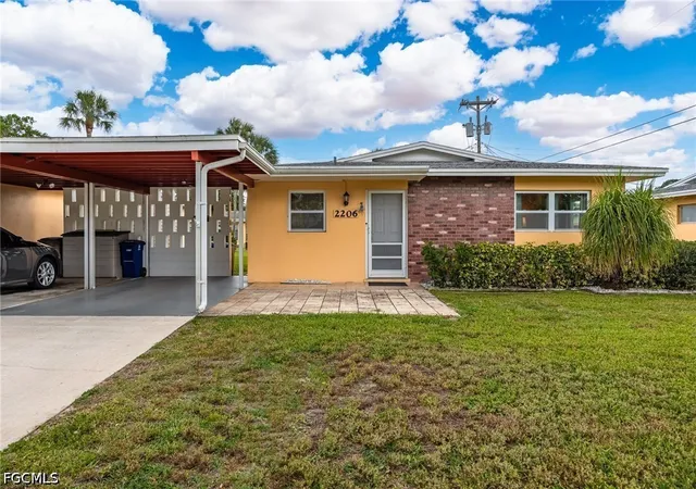 2206-e-6th-street-lehigh-acres-fl-33936/hzid_7896743e