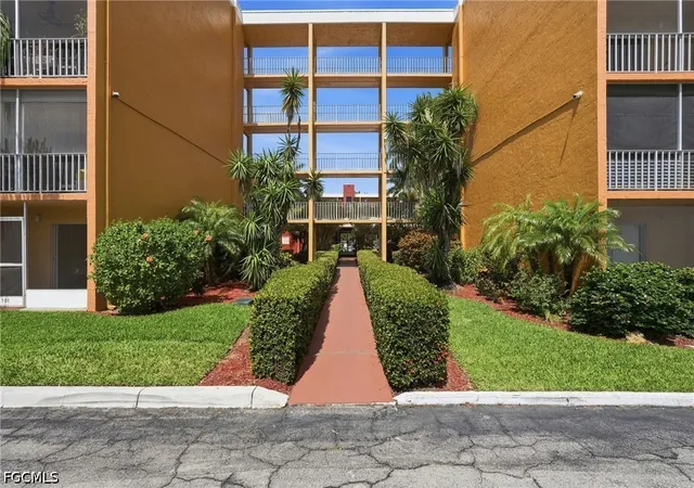 2366-e-mall-dr-403-fort-myers-fl-33901/hzid_9933452d