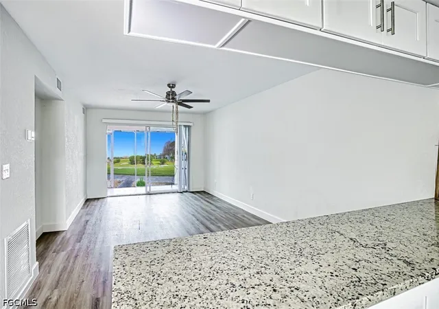 16251-dublin-cir-104-fort-myers-fl-33908/hzid_82cf754d