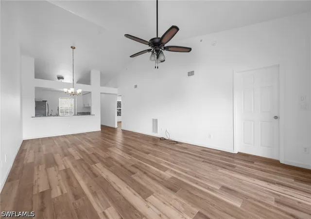 3250-cypress-glen-wy-423-naples-fl-34109/hzid_4db4ff2f