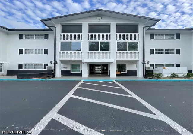 3704-broadway-318-fort-myers-fl-33901/hzid_6d9d7fc3