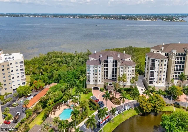 11640-court-of-palms-301-fort-myers-fl-33908/hzid_956717ff