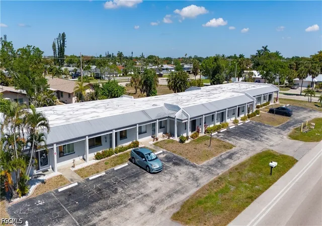4608-se-4th-pl-6-cape-coral-fl-33904/hzid_c43744b0