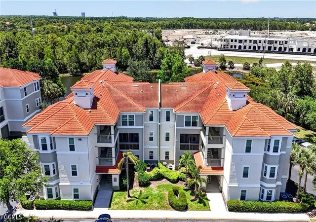 23560-walden-center-dr-308-estero-fl-34134/hzid_9ecf2dc0