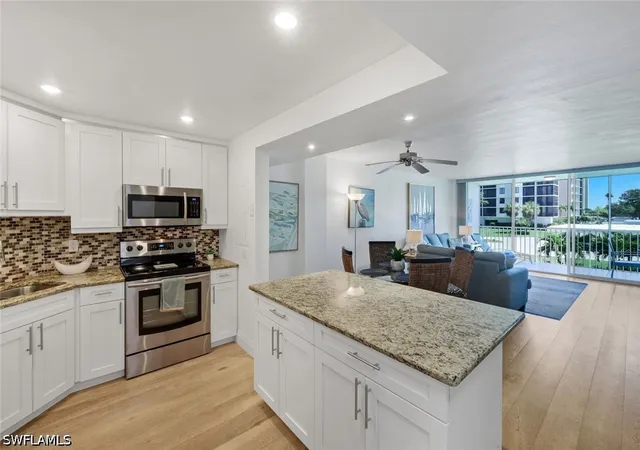 5-bluebill-ave-208-naples-fl-34108/hzid_ec6e55ad