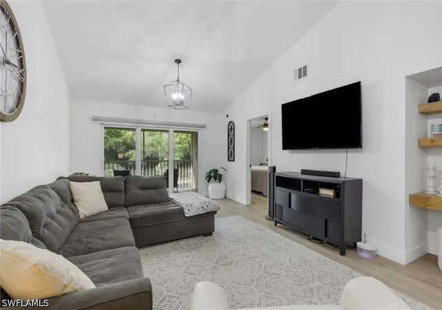 241-robin-hood-cir-202-naples-fl-34104/hzid_6812437b
