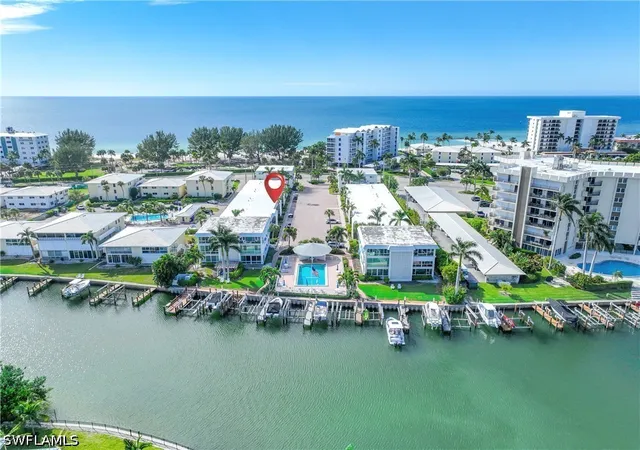 2100-gulf-shore-blvd-n-212-naples-fl-34102/hzid_1d793a05