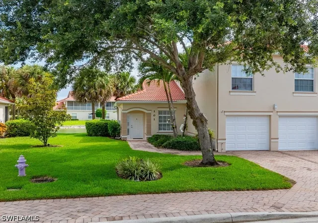 25064-peacock-ln-101-naples-fl-34114/hzid_bce5d4fc