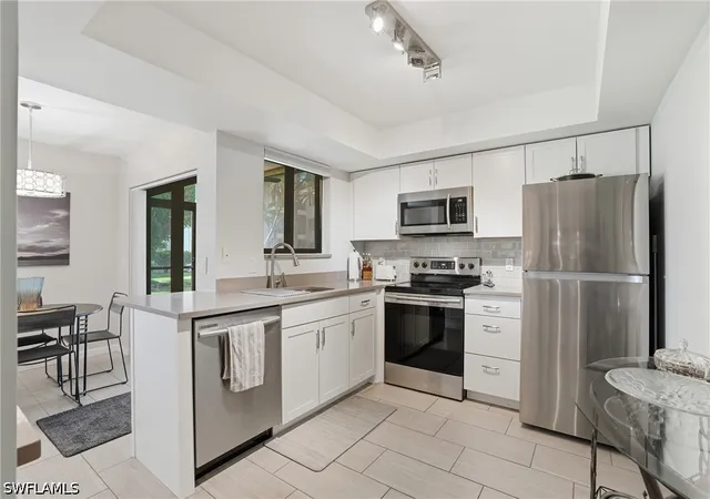 3645-boca-ciega-dr-114-naples-fl-34112/hzid_05f6768e
