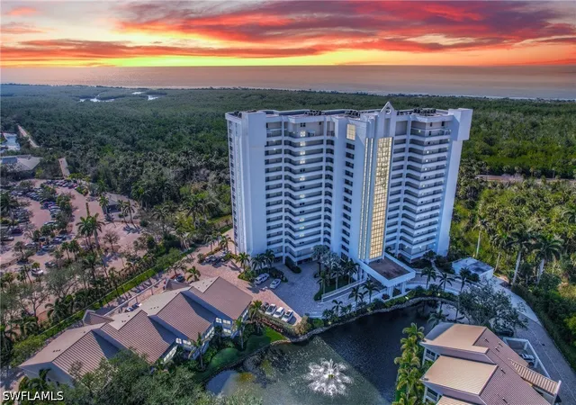 6361-pelican-bay-blvd-202-naples-fl-34108/hzid_b3df889f