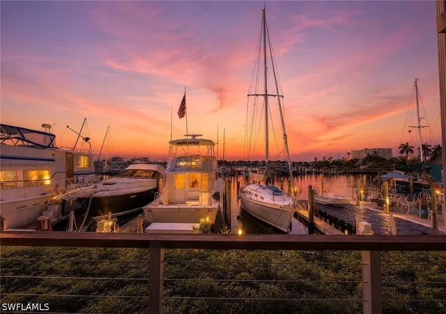 900-broad-ave-s-125-naples-fl-34102/hzid_268c51df