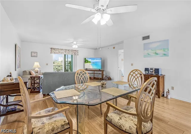 4591-bay-beach-ln-393-fort-myers-beach-fl-33931/hzid_55d805b7