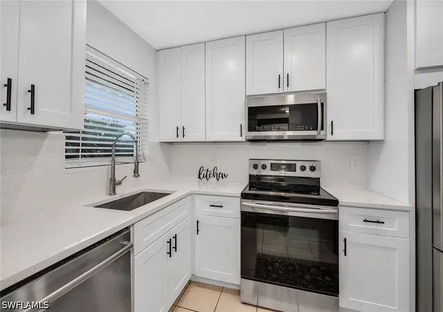 499-forest-lakes-blvd-312-naples-fl-34105/hzid_a43c0ef2
