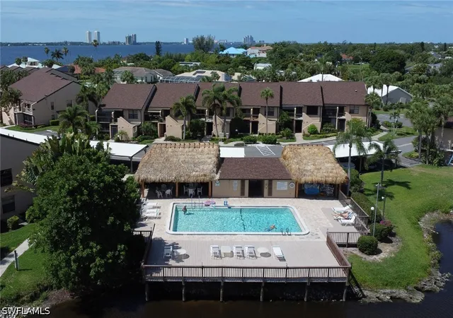 15456-admiralty-cir-10-north-fort-myers-fl-33917/hzid_099acc24