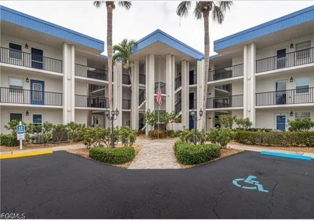 1828-pine-valley-dr-201-fort-myers-fl-33907/hzid_a7e80acb