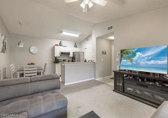 2202-arbour-walk-cir-2124-naples-fl-34109/hzid_1baf7a86