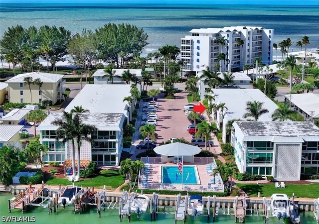 2100-gulf-shore-blvd-n-107-naples-fl-34102/hzid_c722df1f