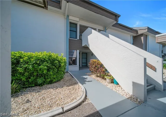 5790-trailwinds-dr-111-fort-myers-fl-33907/hzid_d1e07bda