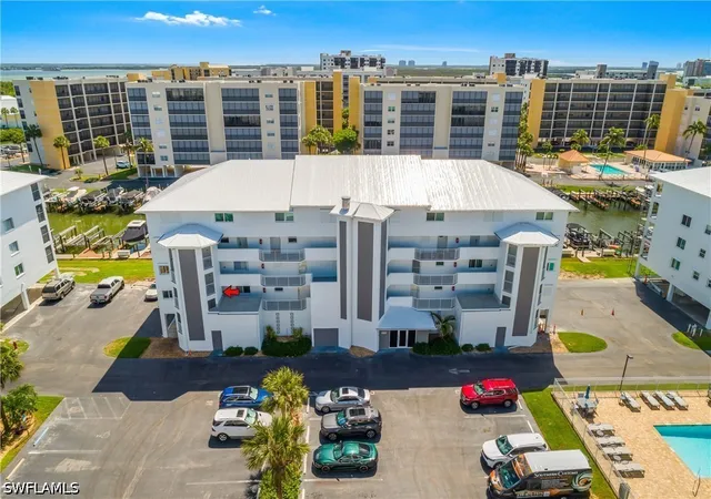 4531-bay-beach-ln-134-fort-myers-beach-fl-33931/hzid_4484069a