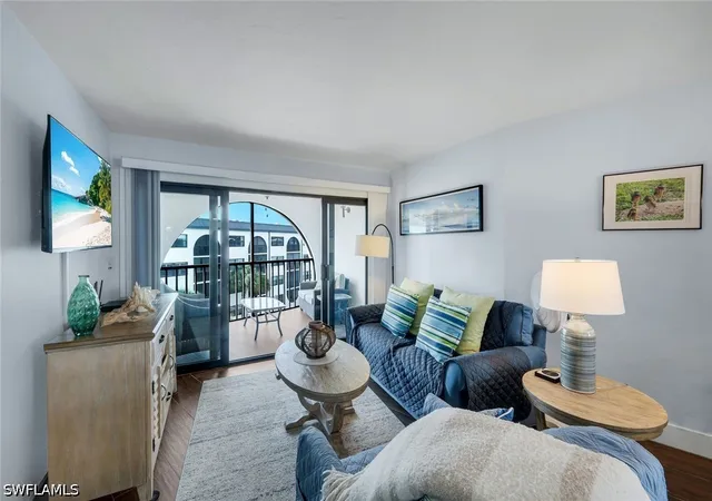 1023-anglers-cvs-e505-marco-island-fl-34145/hzid_b5d0f55a