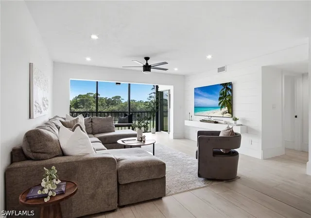 1520-imperial-golf-course-blvd-236-naples-fl-34110/hzid_5147238c