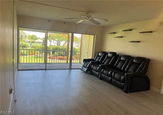 6220-augusta-dr-203-fort-myers-fl-33907/hzid_a21ef1a4