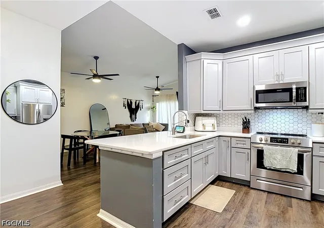 4241-bellasol-cir-1923-fort-myers-fl-33916/hzid_72f4ecc1