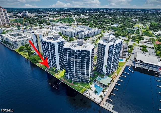 1900-virginia-ave-102-fort-myers-fl-33901/hzid_2cc92dc9