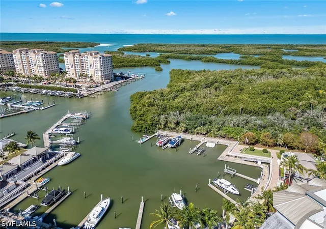 13675-vanderbilt-dr-1105-naples-fl-34110/hzid_b6cf4aef