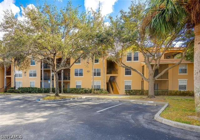 8635-river-homes-ln-2205-bonita-springs-fl-34135/hzid_9e87d3dd