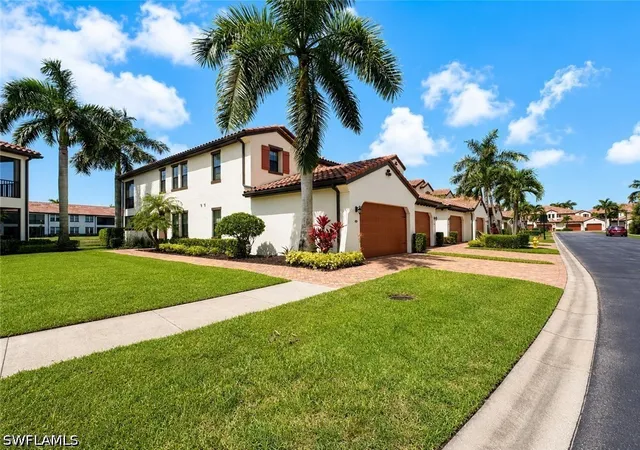 15205-butler-lake-dr-101-naples-fl-34109/hzid_dfbad7e0