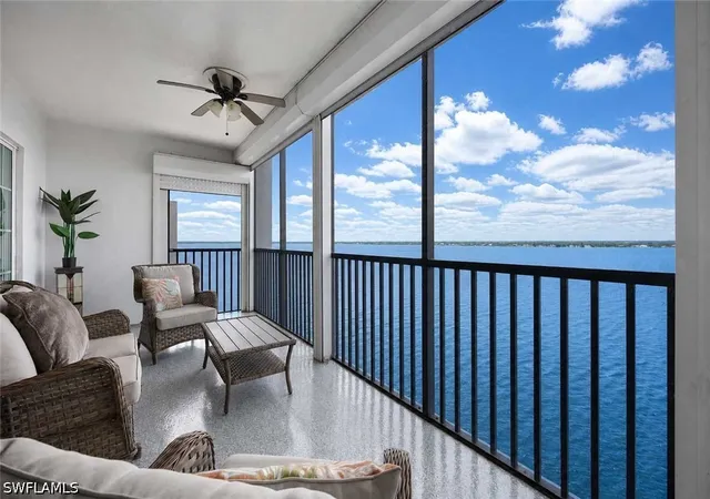 1901-clifford-st-1402-fort-myers-fl-33901/hzid_936ee74e