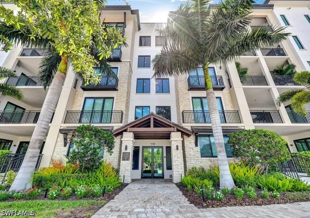 1130-3rd-avenue-s-512-naples-fl-34102/hzid_7c4d1fde