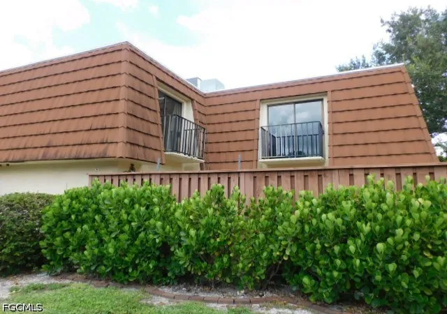 5235-cedarbend-dr-4-fort-myers-fl-33919/hzid_a5c25252