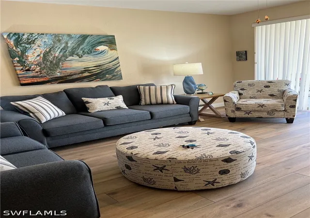 3245-cypress-glen-wy-504-naples-fl-34109/hzid_4a94fed9