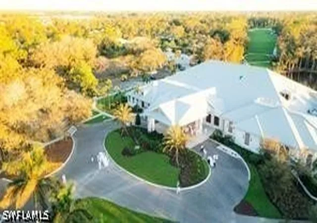 782-eagle-crk-dr-202-naples-fl-34113/hzid_83dd805b