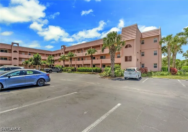 200-forest-lakes-blvd-108-naples-fl-34105/hzid_7e51811a