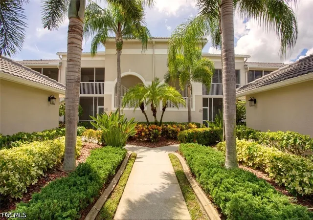 10469-washingtonia-palm-way-3523-fort-myers-fl-33966/hzid_5795bee6