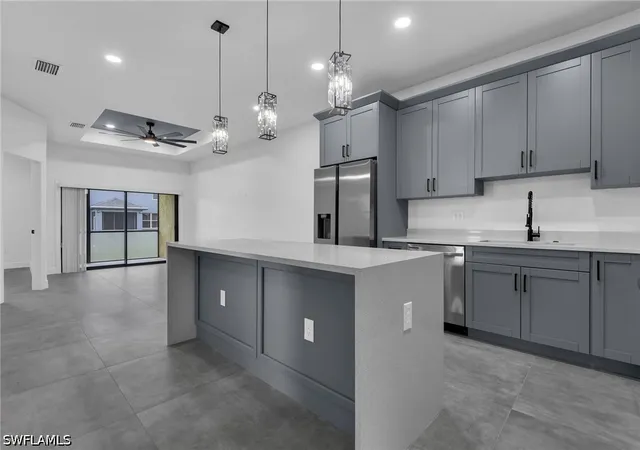 2625-2627-sunniland-blvd-lehigh-acres-fl-33971/hzid_2a3905d5