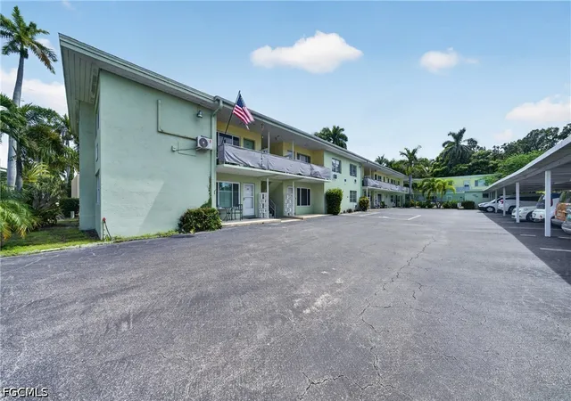 2544-1st-street-108-fort-myers-fl-33901/hzid_72a66909